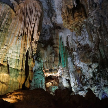 📷 2 jours au coeur des grottes de Phong Nha.