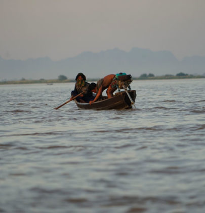 Mawlamyine : 1 jour, 2 nuits, un géant, des bonzes et 4 touristes.